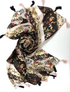 Carry Elegance Vintage Black and Beige Print Stole