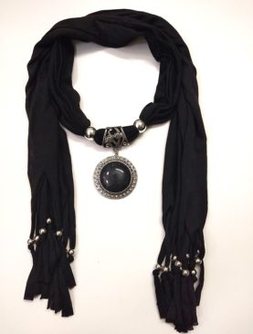 Round Black Pendant Stole for Women